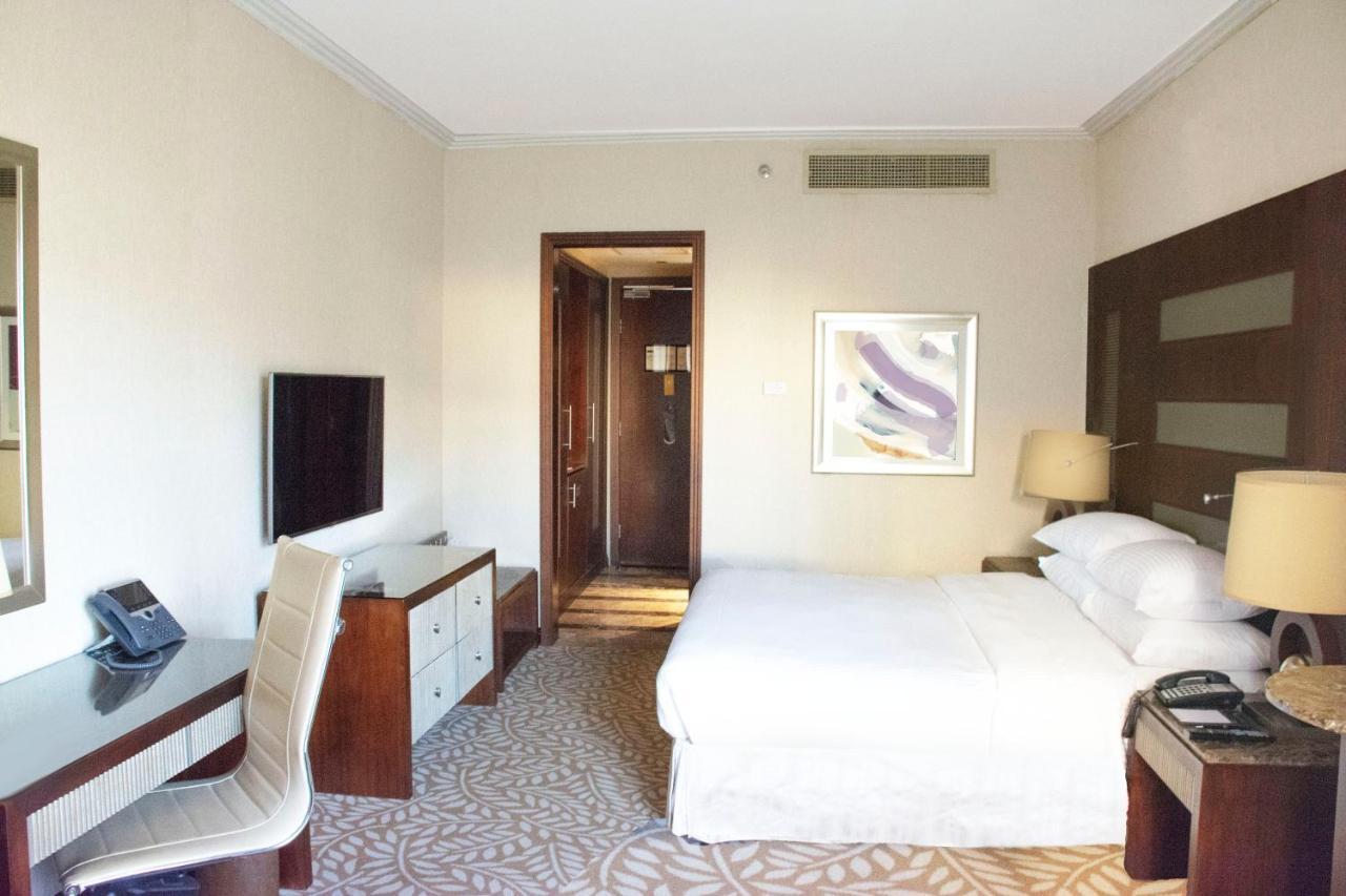 Al Corniche Hotel Jeddah Exterior foto A room at the hotel